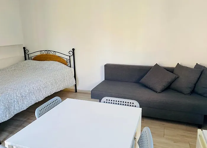 Alda-pokoje Goscinne Nad Morzem * Dziwnow